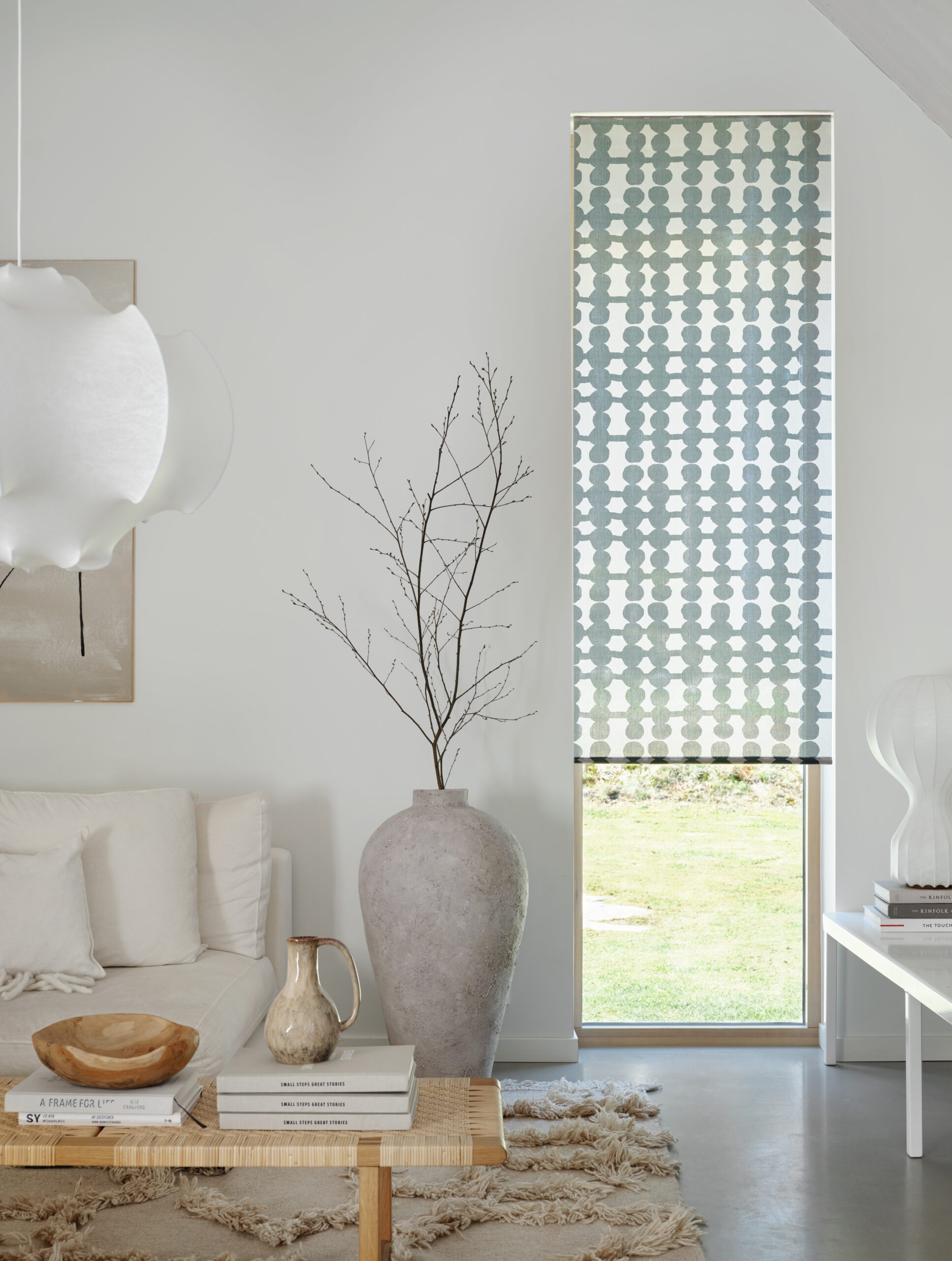 Mönstrad rullgardin.