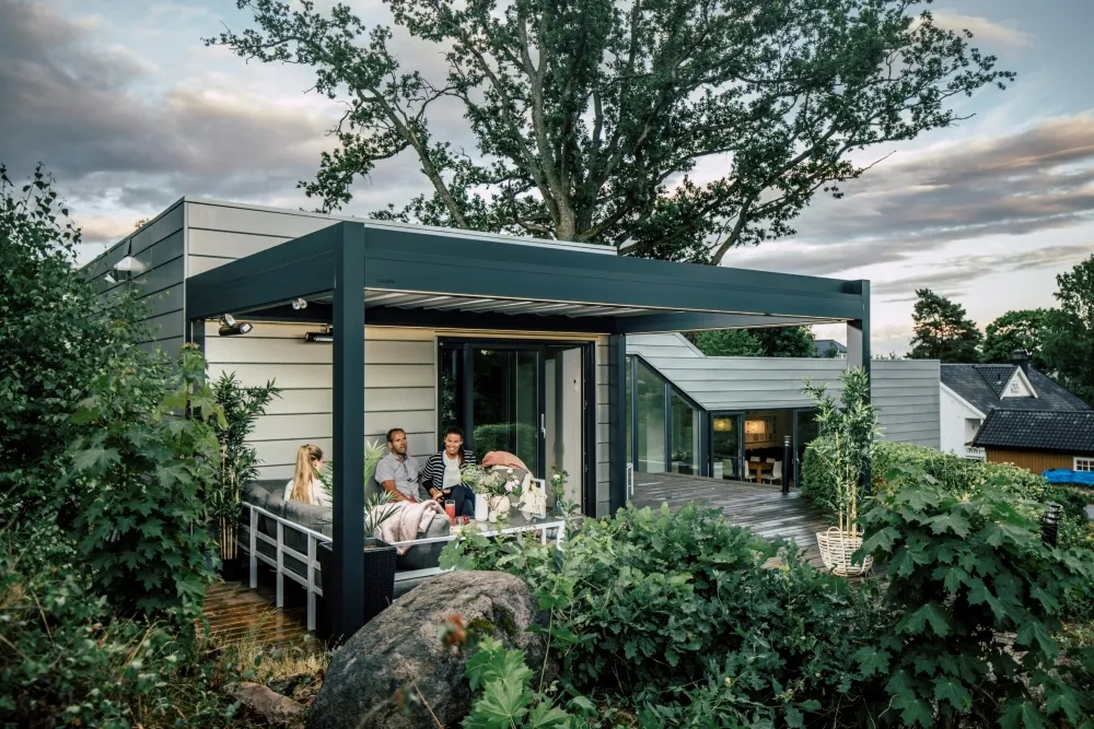 Pergola på uteplats.
